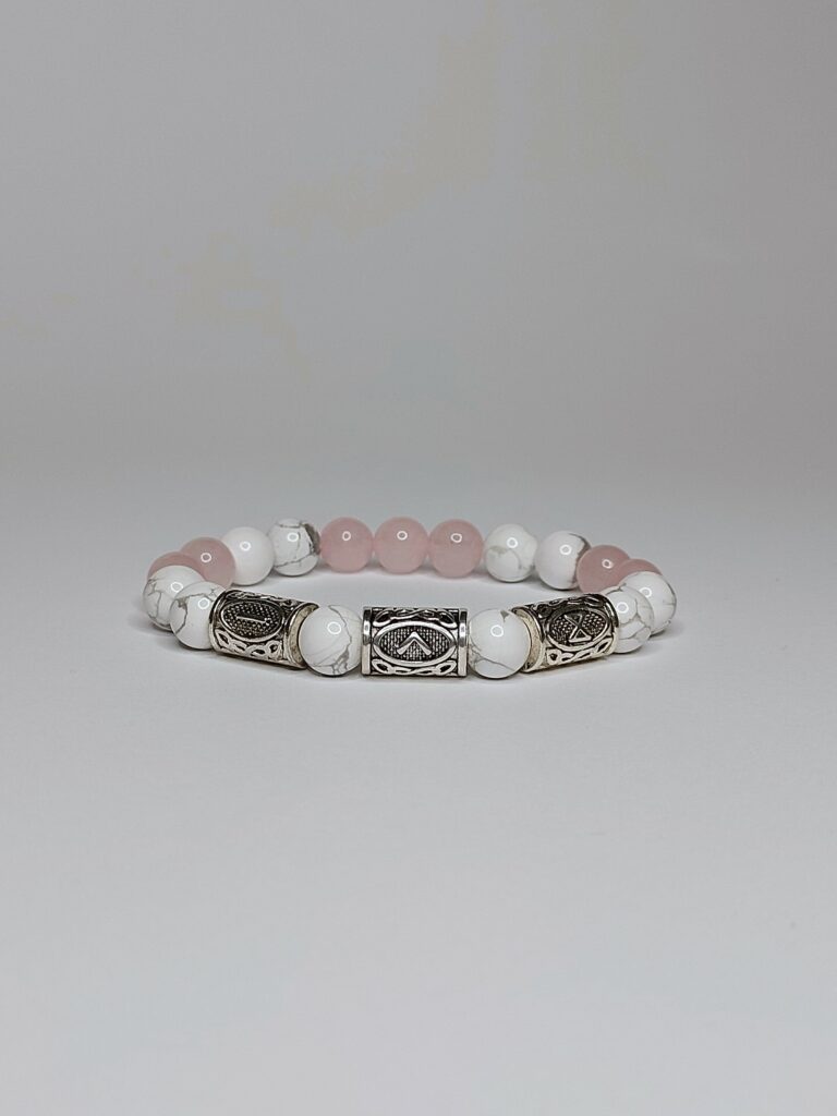 Рунний браслет з кахолонгом та рожевим кварцем “Захист від психологічного нападу”