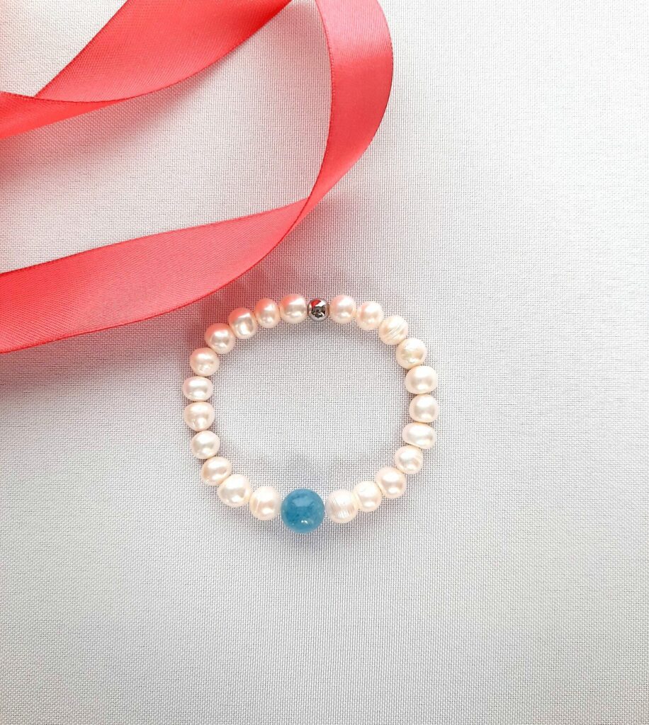 Браслет з натуральних перлин та аквамарину